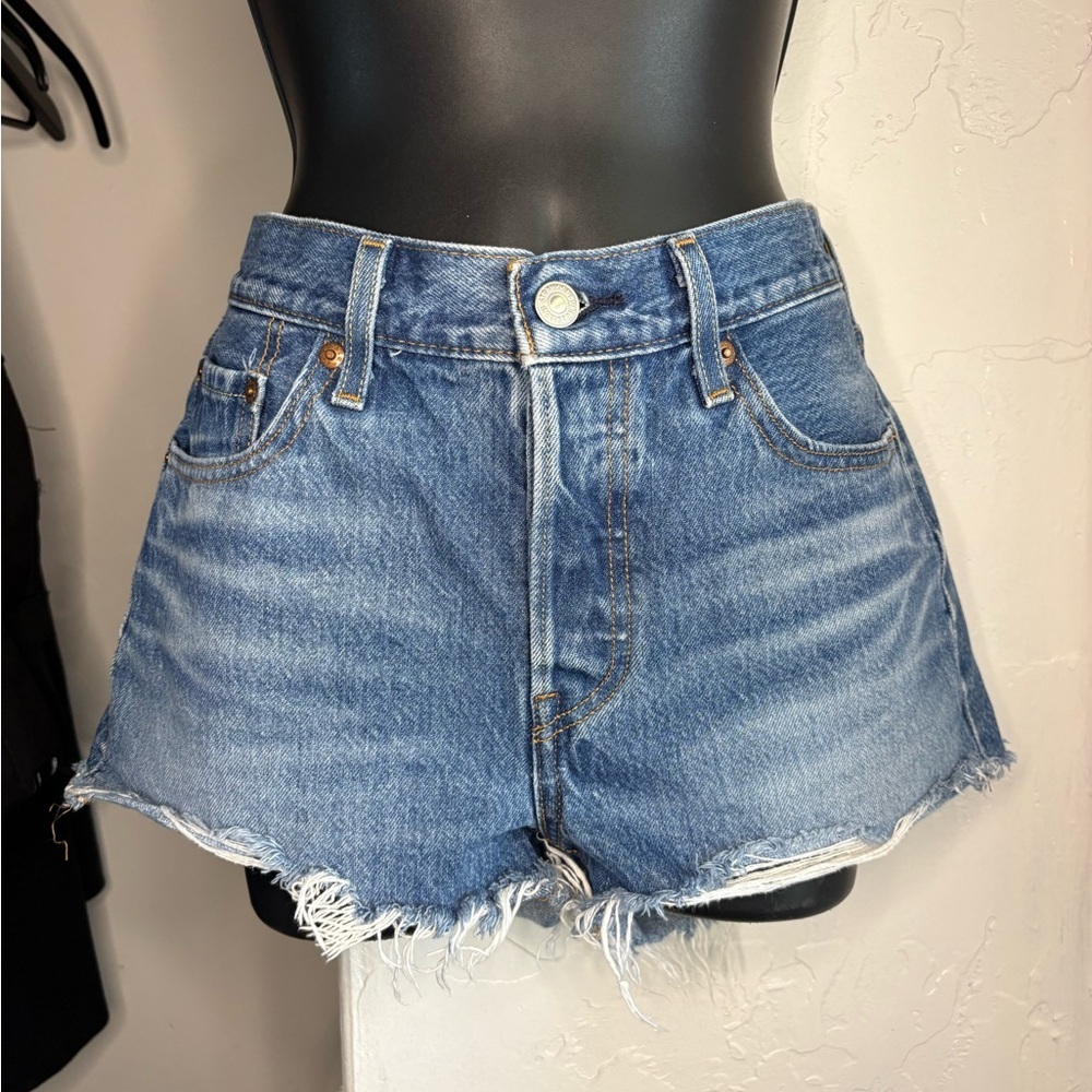 Levi’s Classic Blue Denim Cutoff Shorts - High Waist sz 27